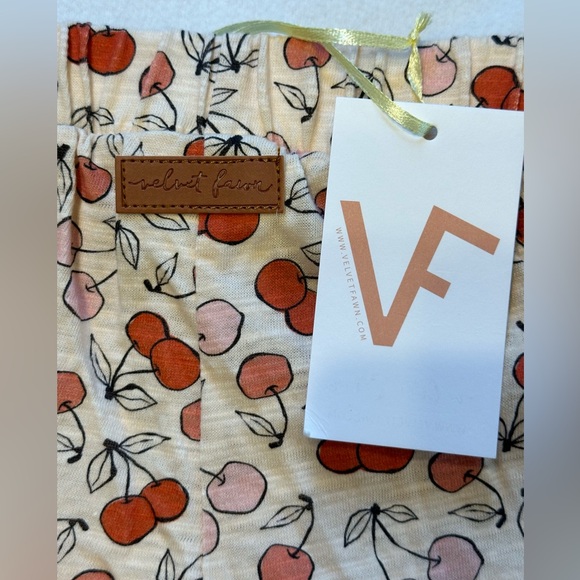 NWT Velvet Fawn Tulip Hem Cherry Short size 3T 🍒 - Picture 7 of 11